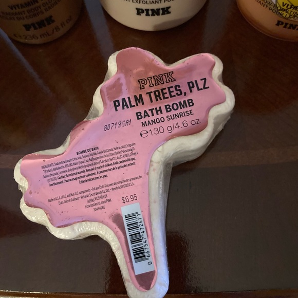 *******SOLD********VS PINK Coco Pineapple 🍍 Bath & Body Bundle - Picture 3 of 5